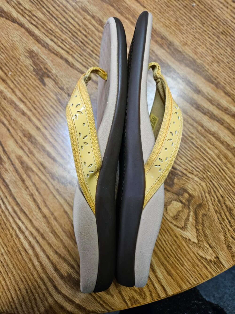 Vionic High Tide Sandals In Yellow - Picture 3 of 3